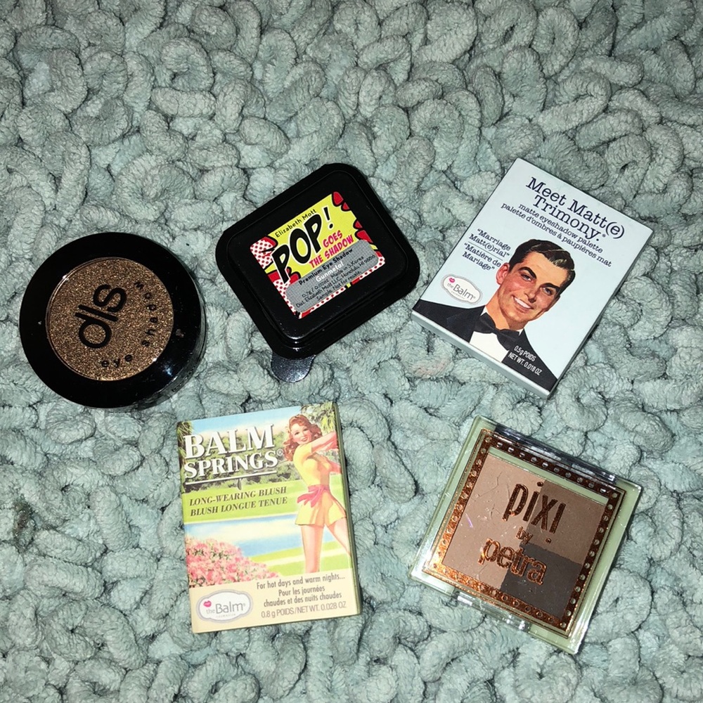 IPSY mini eyeshadows